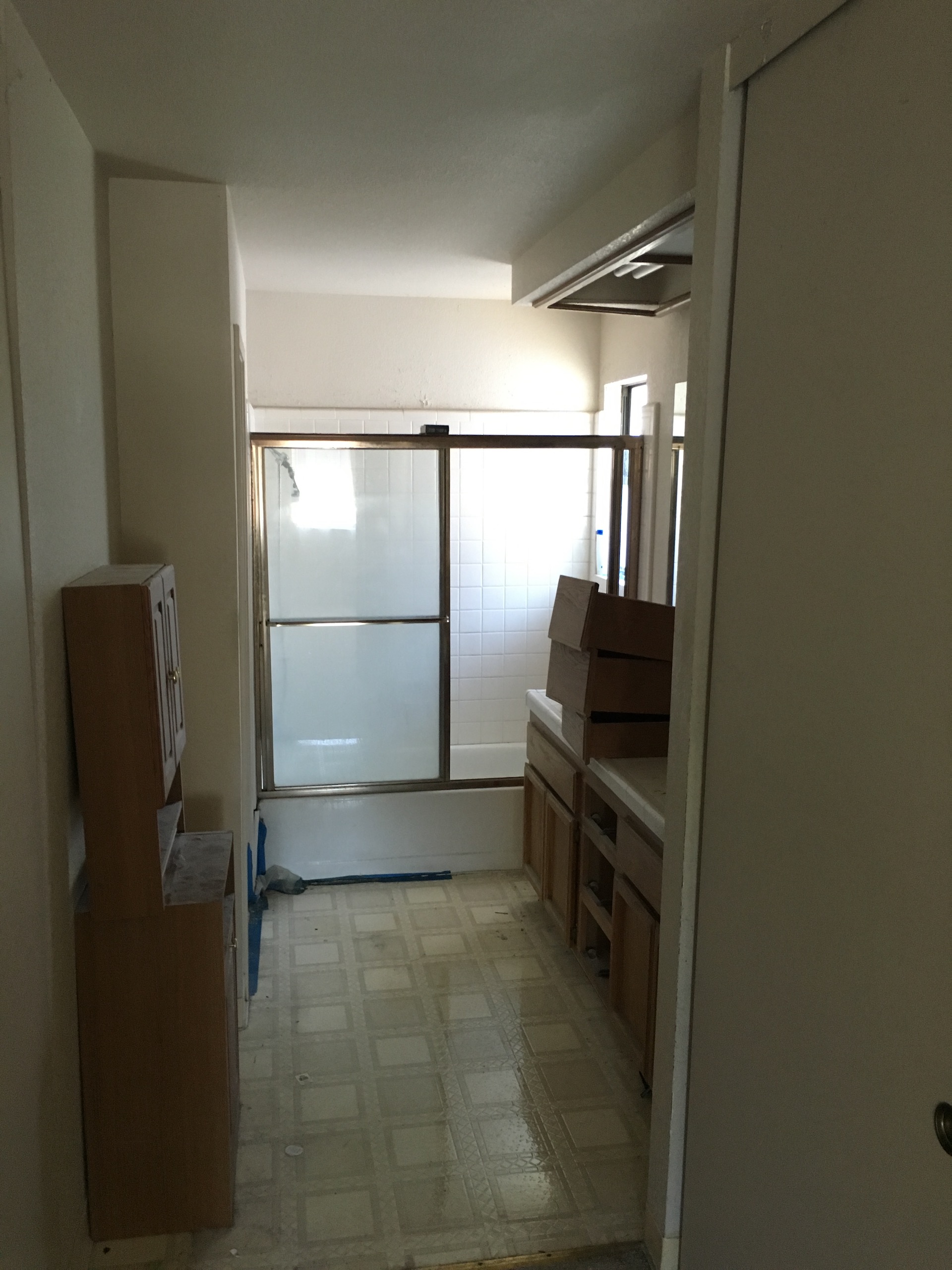 Master Bathroom - Before