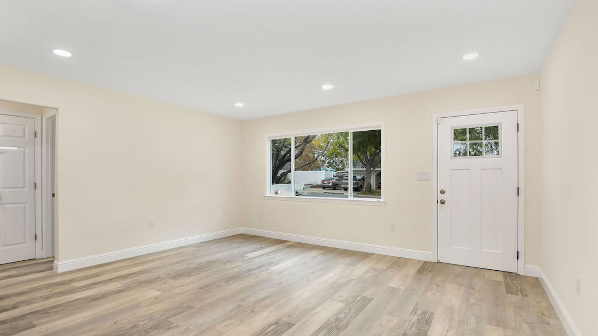 Entry/Family Room - After